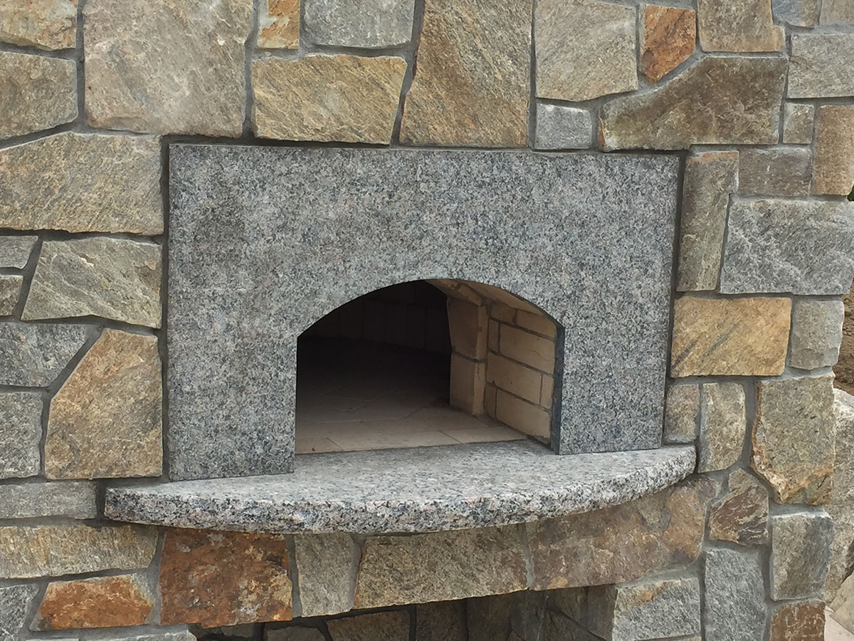 Stone outdoor oven
